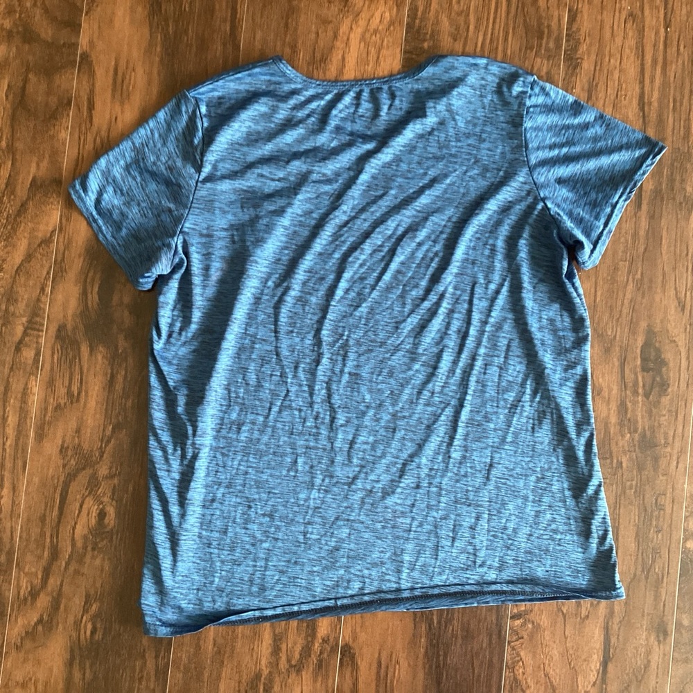 Real Essentials Gym Top - Picture 4 of 4
